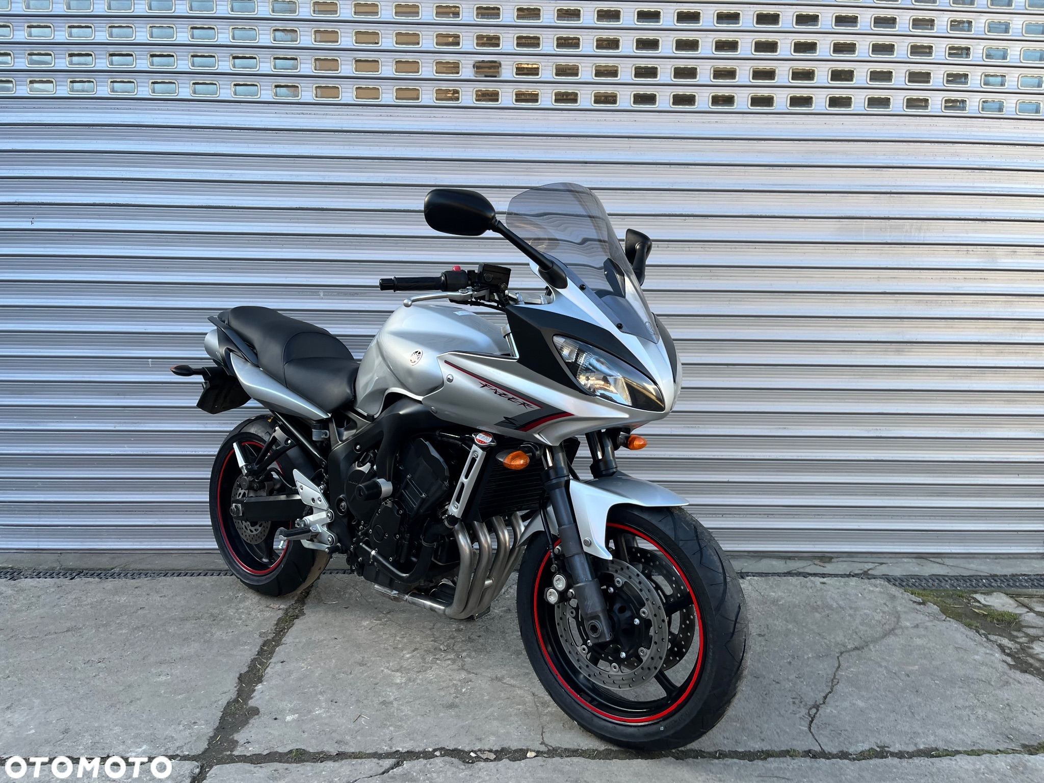Yamaha FZ6 - 26