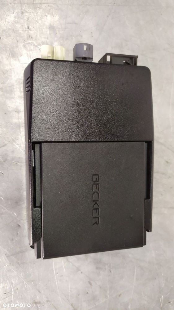 MERCEDES C KLASA W204 MODUŁ NAWIGACJI BECKER UCHWYT A1669000101 - 1