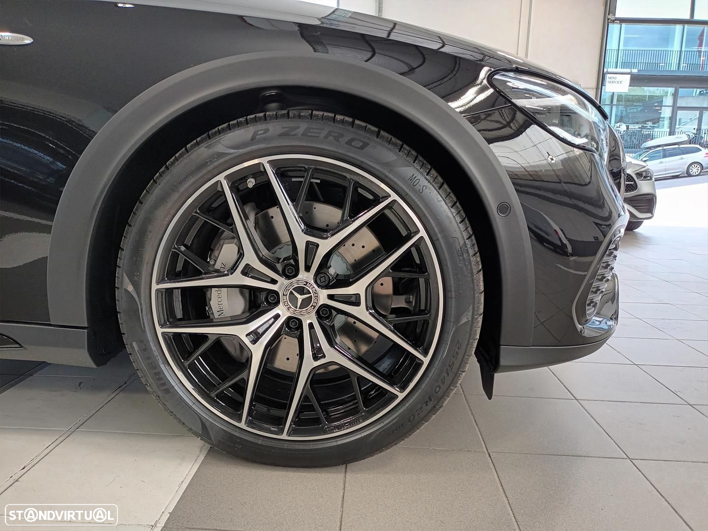 Mercedes-Benz E 300 de 4Matic All-Terrain - 4