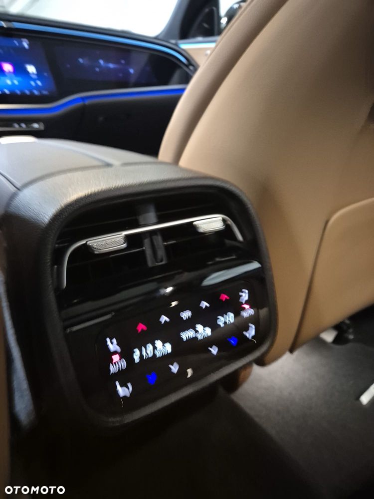 Mercedes-Benz Klasa E 200 AMG - 12