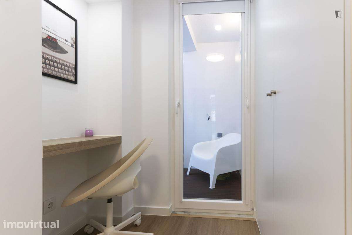 Quarto - localizado em Entrecampos Lisbon - Grande imagem: 2/29