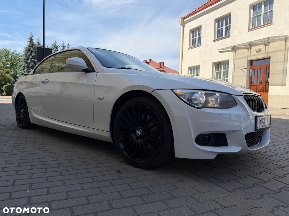 BMW Seria 3 330i - 11
