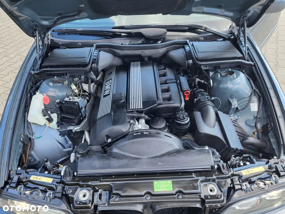 BMW Seria 5 530i - 6