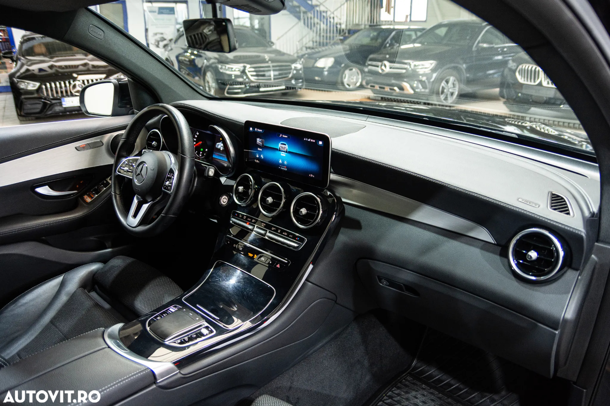 Mercedes-Benz GLC Coupe 300 de 4Matic 9G-TRONIC - 30