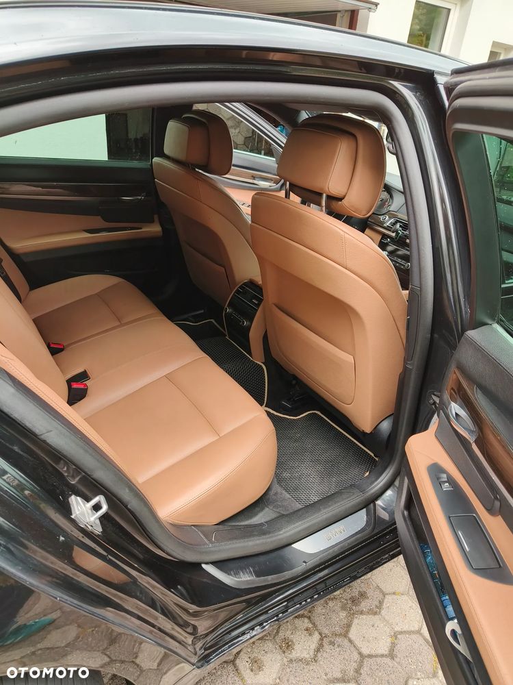 BMW Seria 7 730d - 11