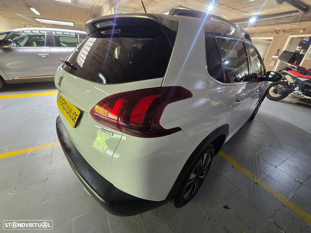 Peugeot 2008 1.2 PureTech Allure - 6