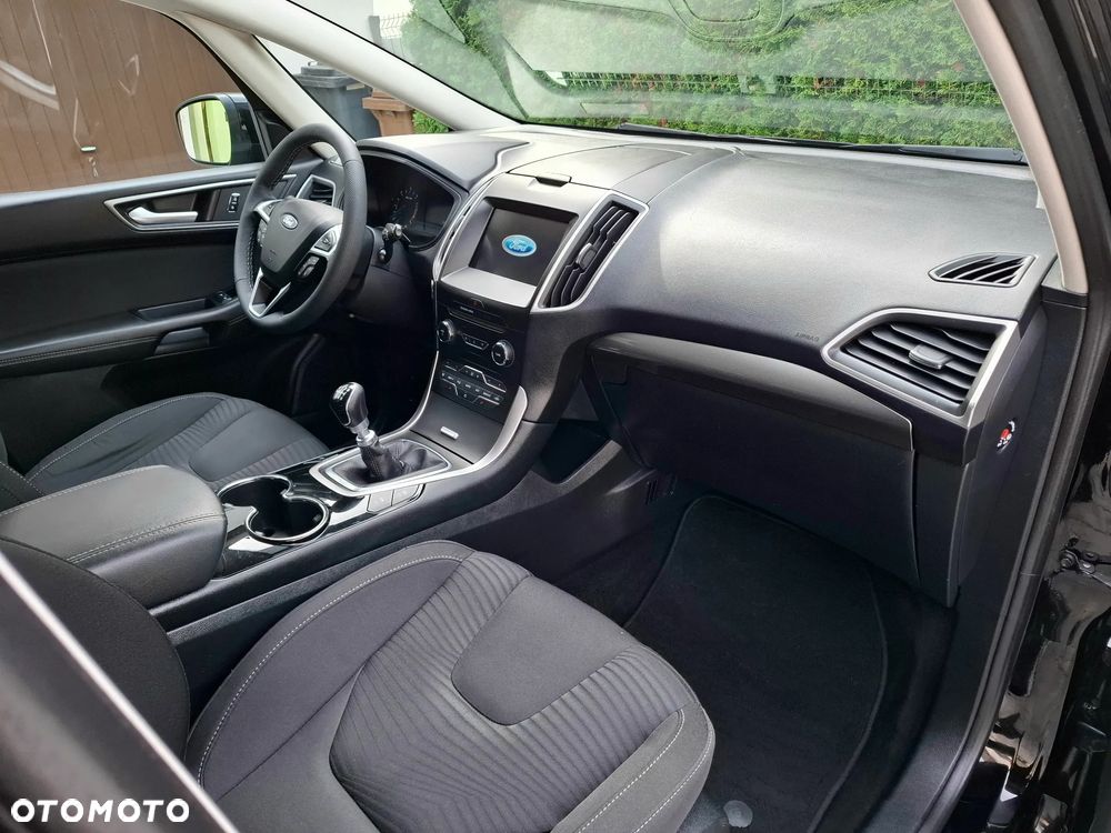 Ford S-Max - 16