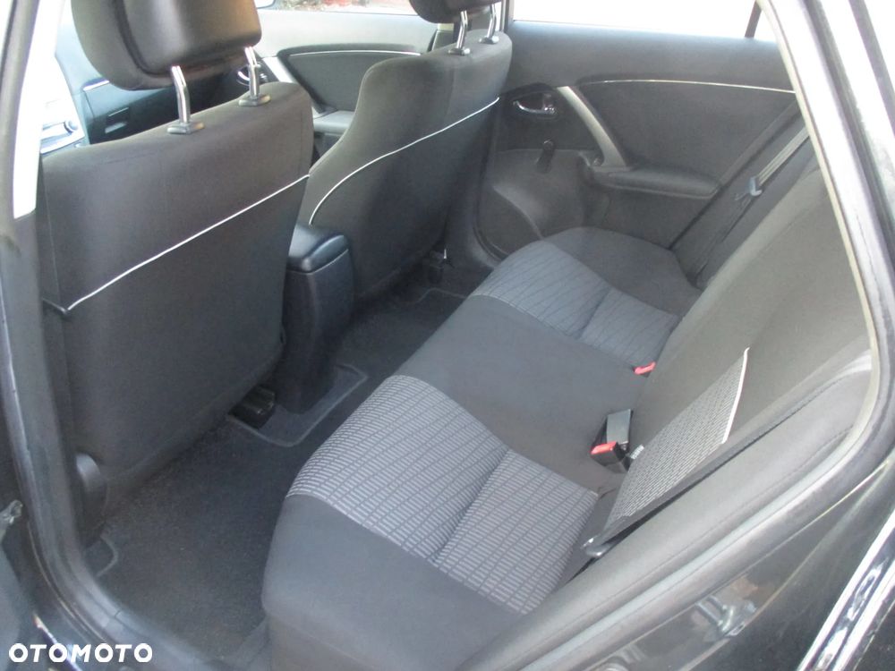 Toyota Avensis 1.6 Edition - 11