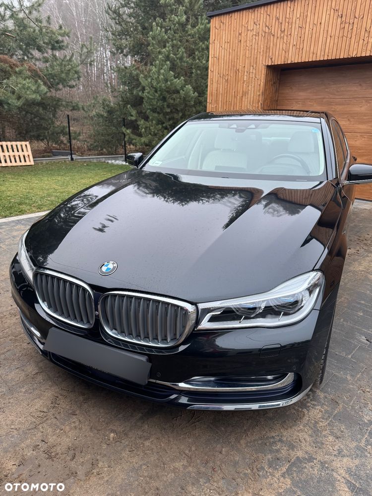 BMW Seria 7 750Li xDrive - 1