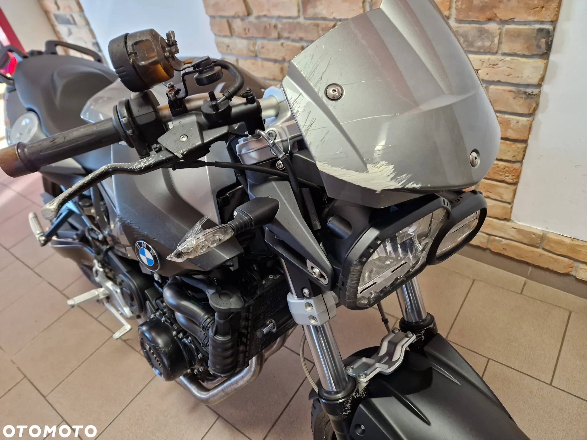 BMW F - 15