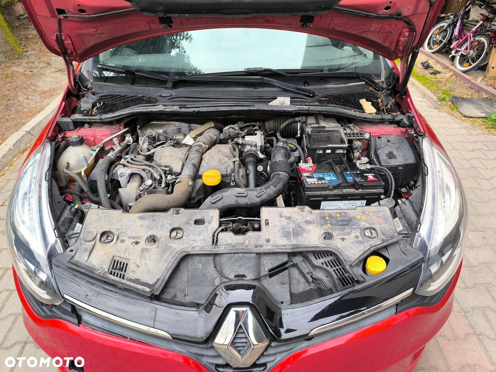 Renault Clio - 6
