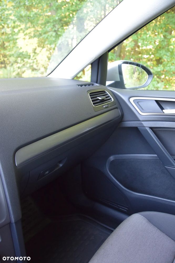 Volkswagen Golf 1.6 TDI BMT Comfortline - 19