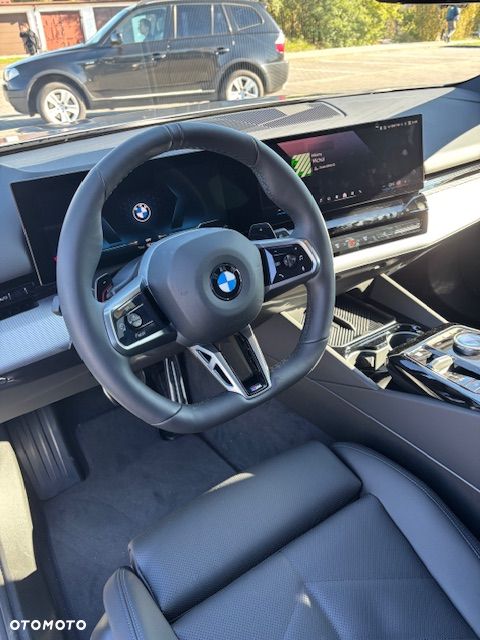 BMW Seria 5 520d xDrive mHEV - 18