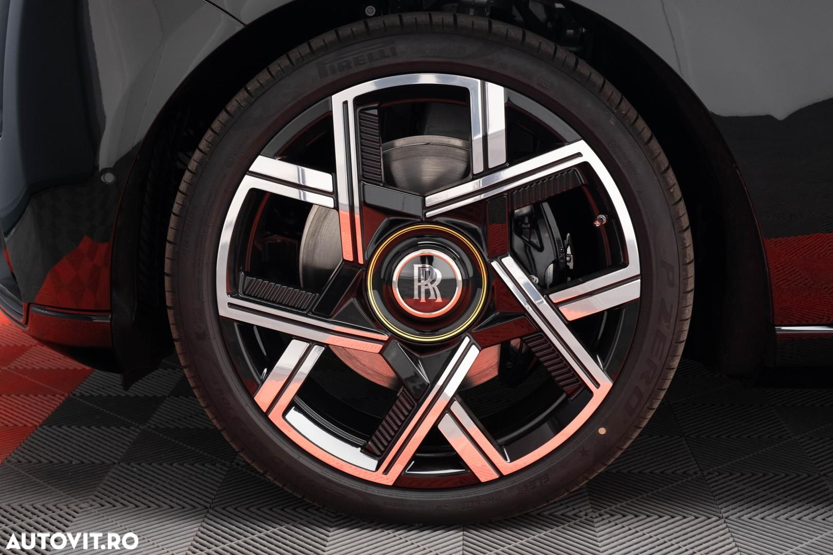 Rolls-Royce Cullinan - 21