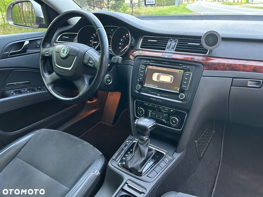 Skoda Superb 2.0 TDI DSG Elegance - 18