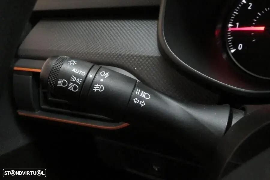 Dacia Sandero 1.0 TCe Essential - 6