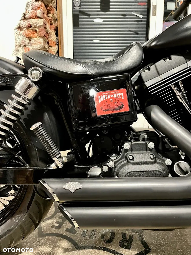 Harley-Davidson Dyna Street Bob - 5