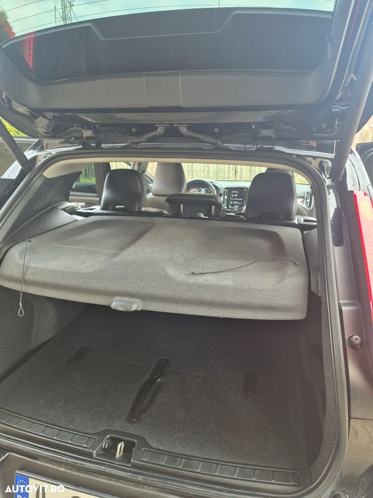 Volvo XC 40 D4 AWD Momentum - 10