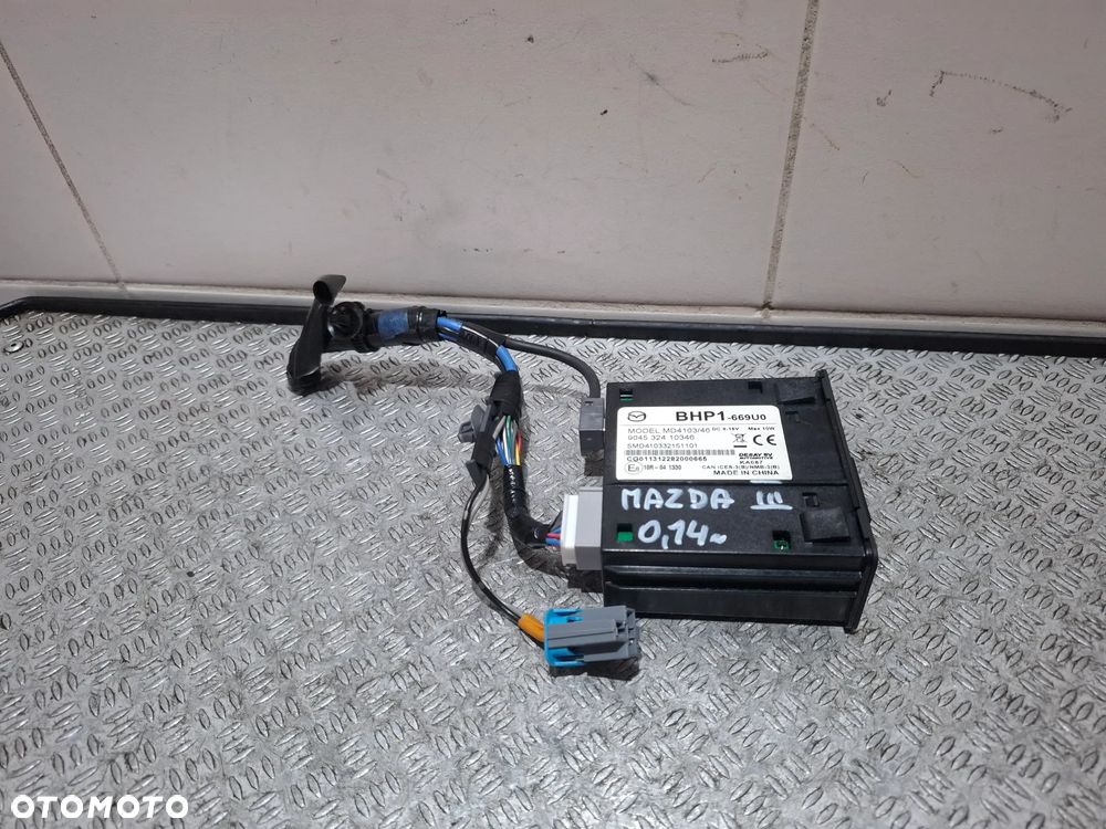 Wejście USB AUX SD Mazda 3 2014 rok nr BHP1669U0 - 2