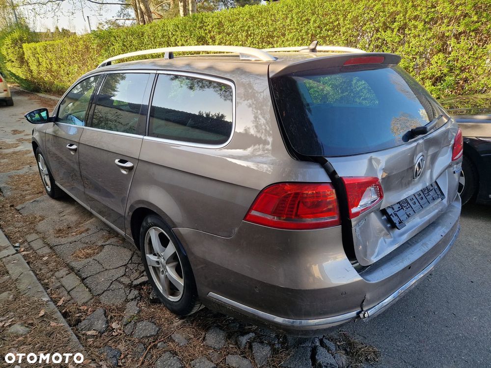 Volkswagen Passat 2.0 TDI DPF DSG Individual Chrom - 5