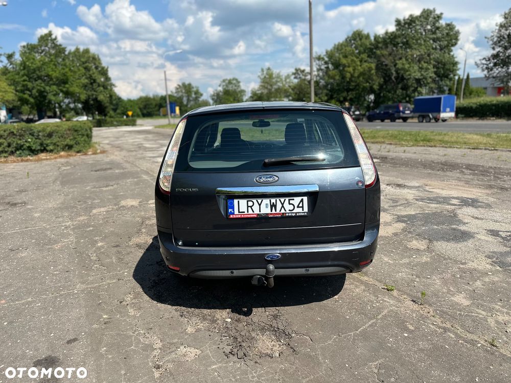 Ford Focus 1.8 Titanium - 6
