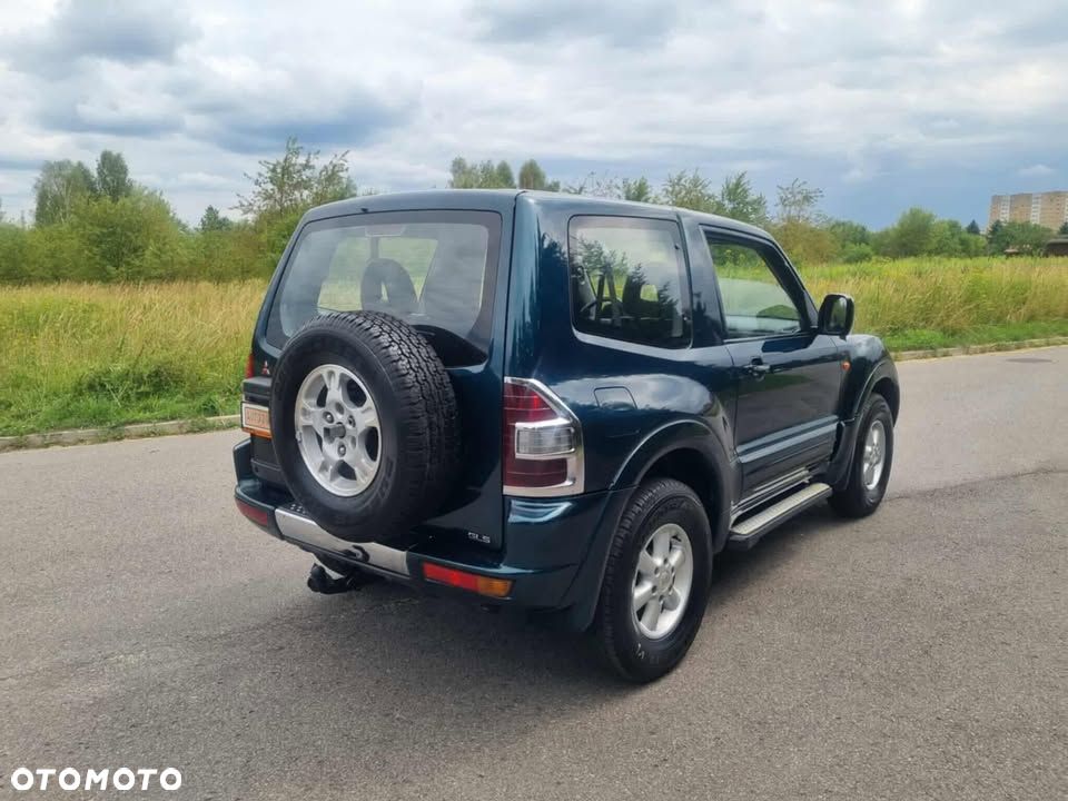 Mitsubishi Pajero - 5