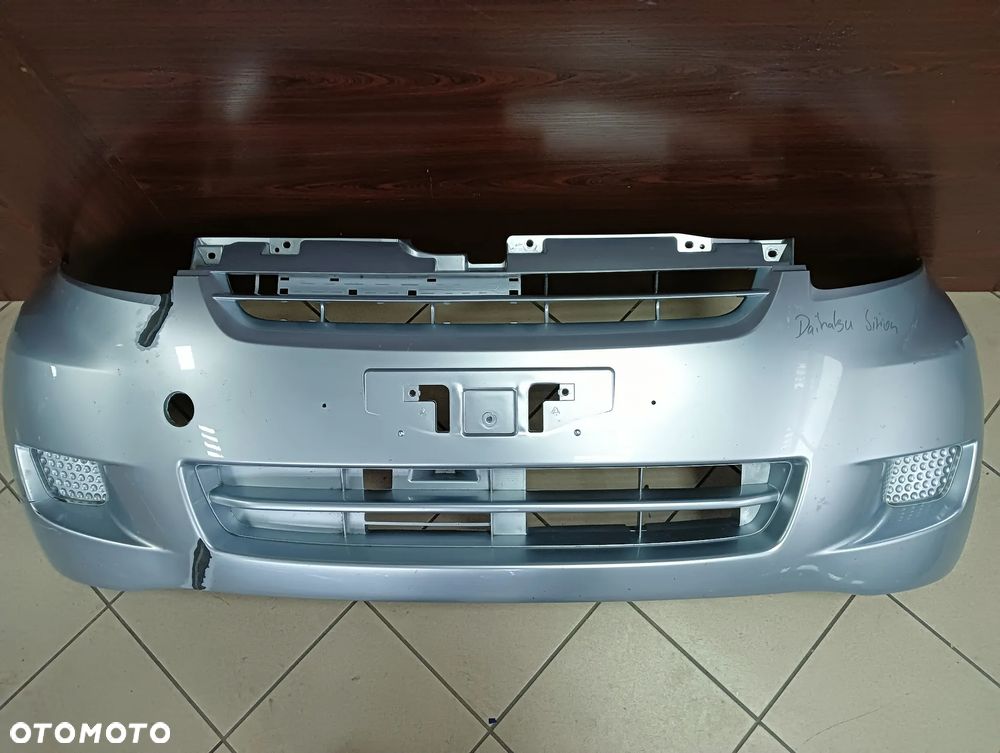 Daihatsu Sirion LIFT zderzak przedni