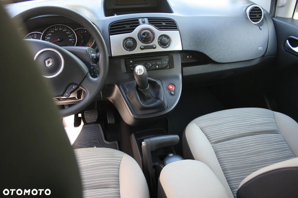 Renault Kangoo 1.6 16V 105 Happy Family - 14