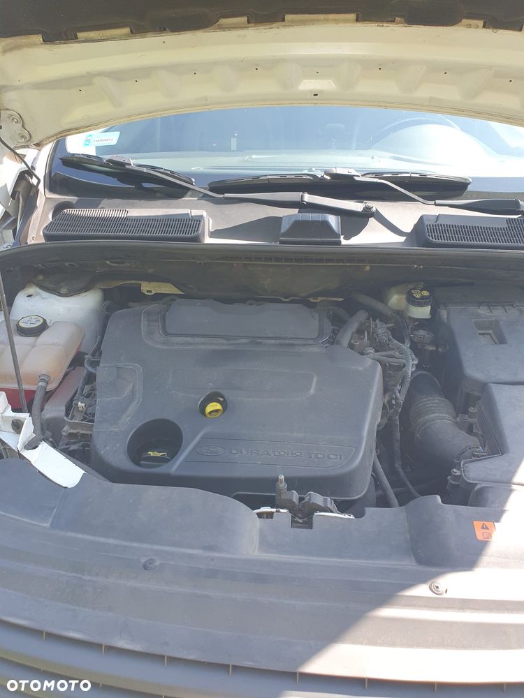 Ford Kuga 2.0 TDCi 2x4 Champions Edition - 13