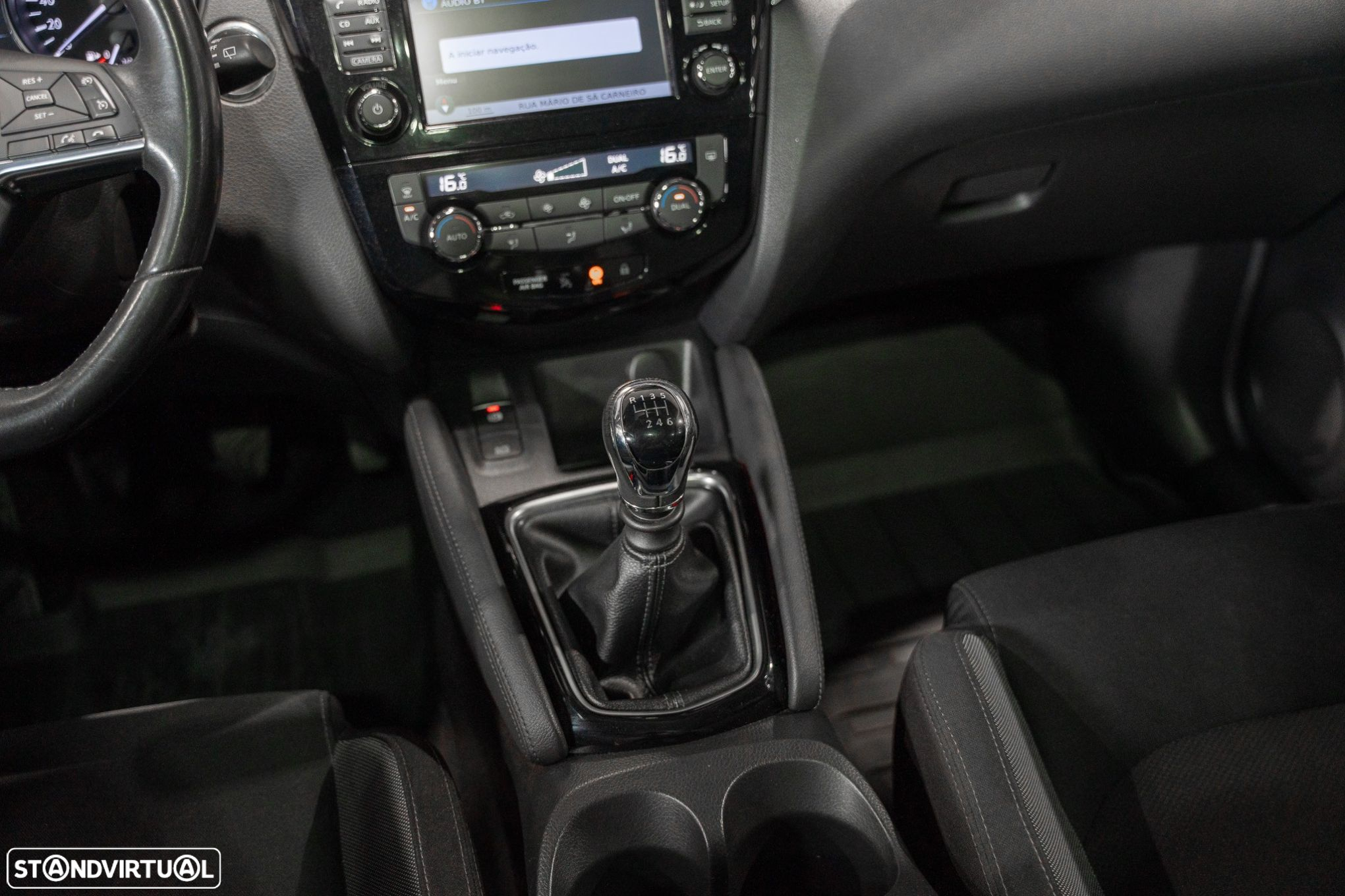 Nissan Qashqai 1.5 dCi 360 - 13