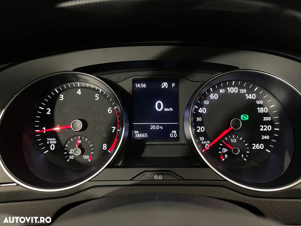 Volkswagen Passat 1.5 TSI ACT DSG Advance - 26