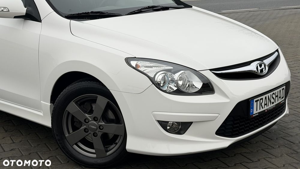Hyundai i30 1.4 FIFA WM Edition - 9
