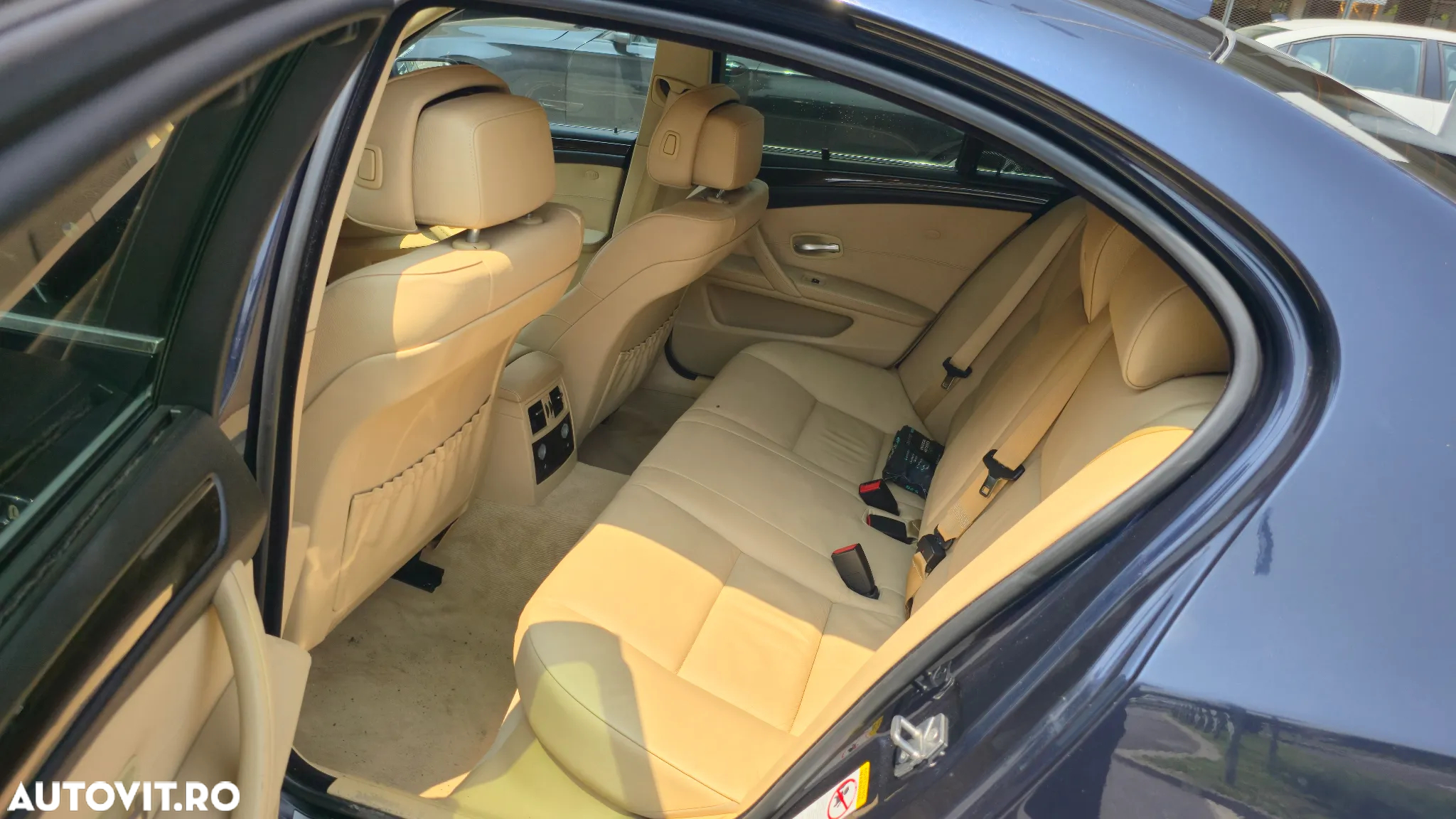 BMW Seria 5 520d - 6
