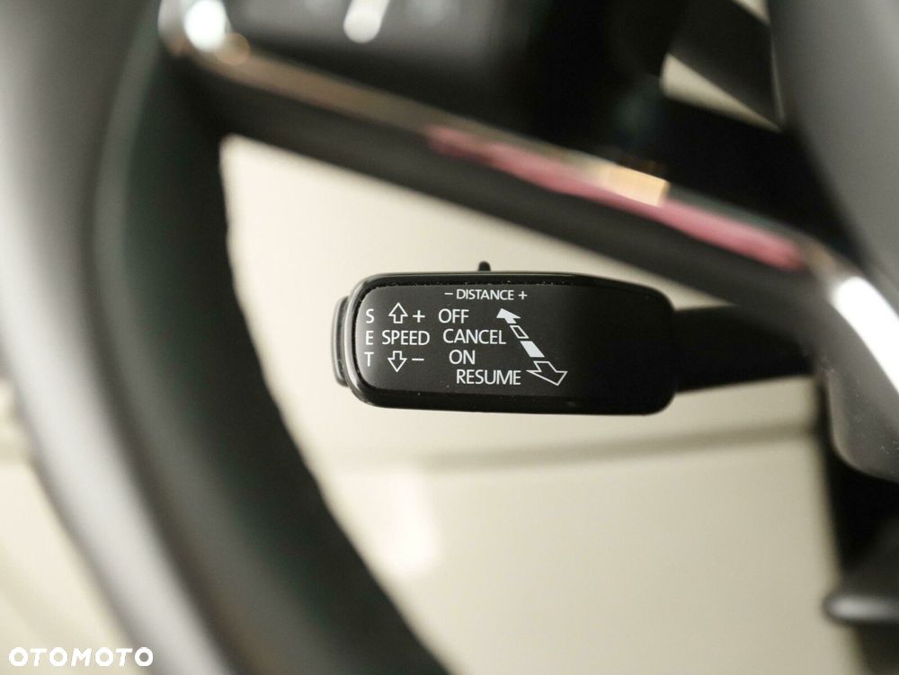 Skoda Superb 2.0 TDI SCR Style DSG - 18