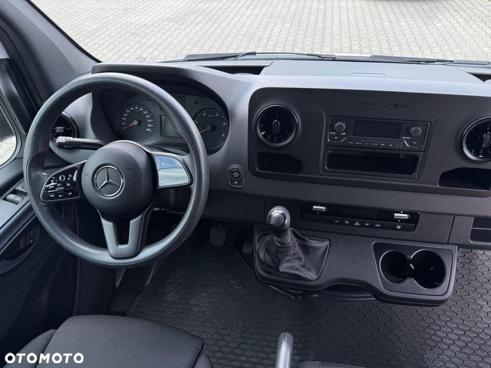 Mercedes-Benz Mercedes Sprinter 317 CDI 170 KM | DOKA 7 os. | 22 800 km | ASO | HAK - 12