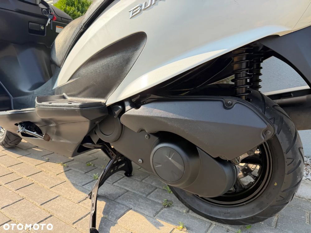 Suzuki Burgman - 35