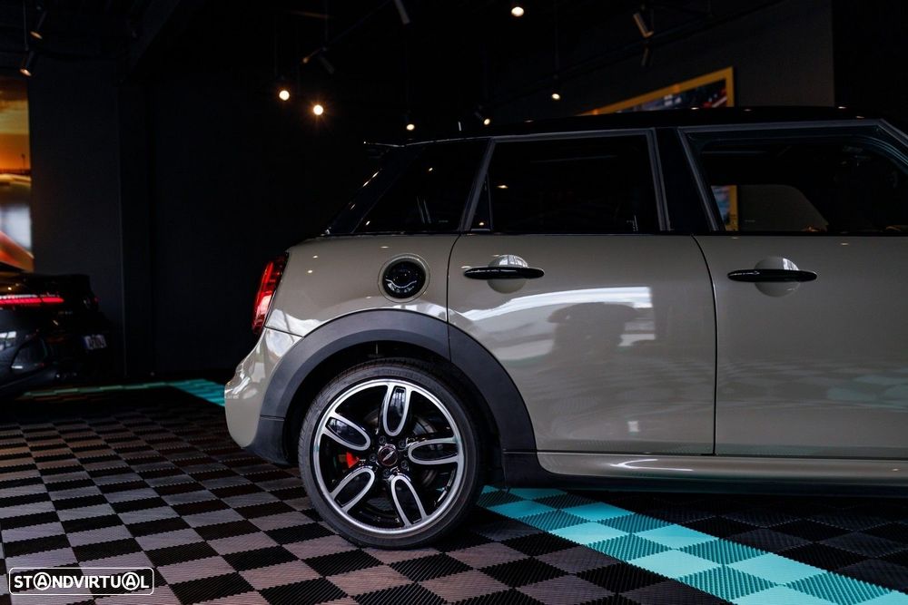 MINI 5 Portas Cooper S Aut. JCW - 7
