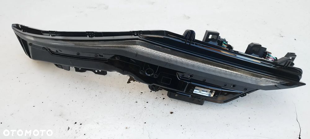 Nissan Ariya 2021- Dzienna Led Prawa Kompletna Oryginał W5752 - 2