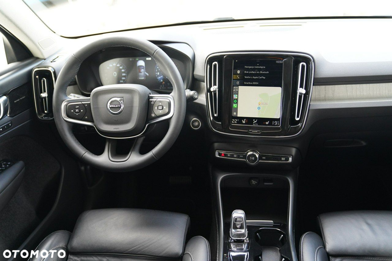 Volvo XC 40 - 33