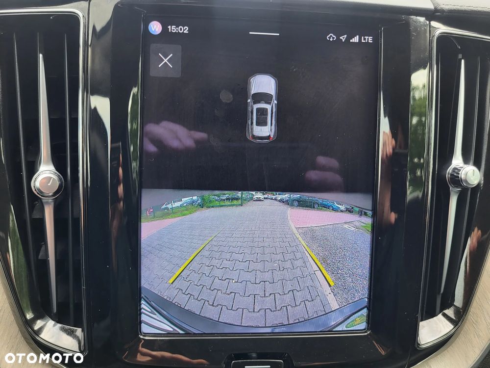 Volvo XC 60 B4 B Geartronic Momentum Pro - 22