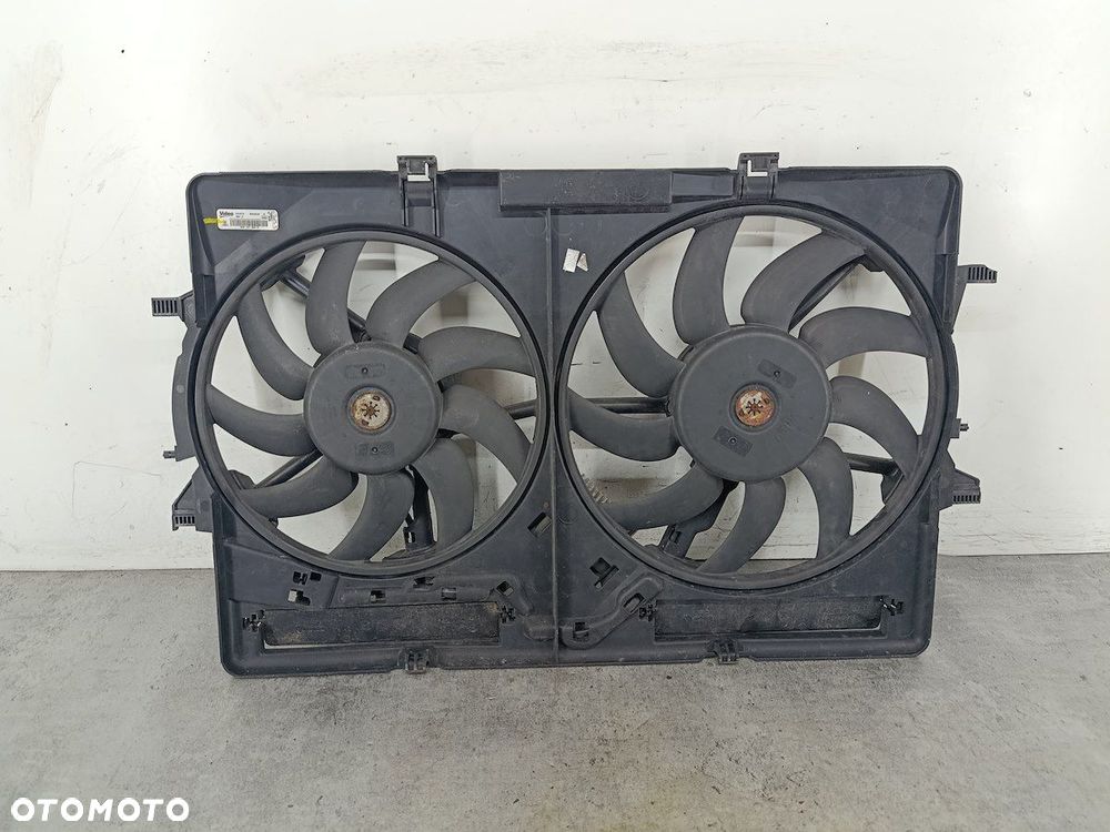 WENTYLATORY CHŁODNICY AUDI A5 8T 8K0121003H 993324D  VALEO 3.0 TDI - 5