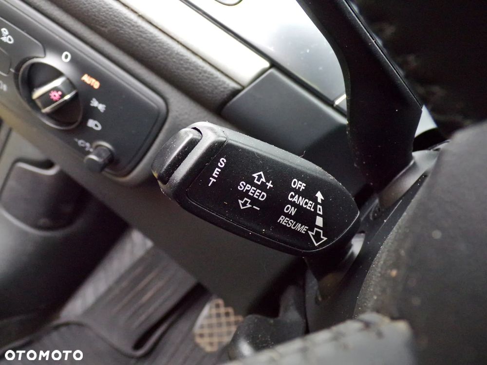 Audi A6 Avant 2.0 TDI Ultra - 24