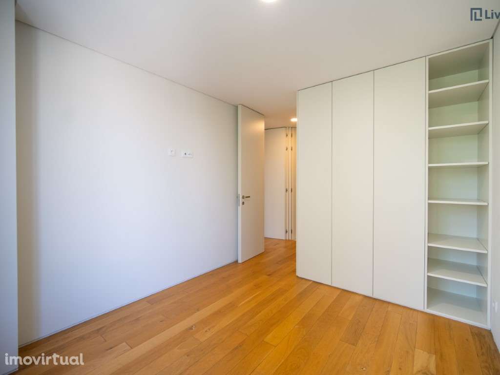 Apartamento T2 na Rua Duque de Loulé - Grande imagem: 5/14