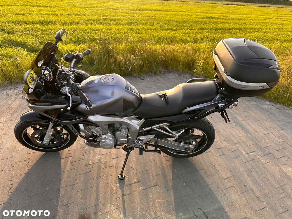 Yamaha FZ6 - 10