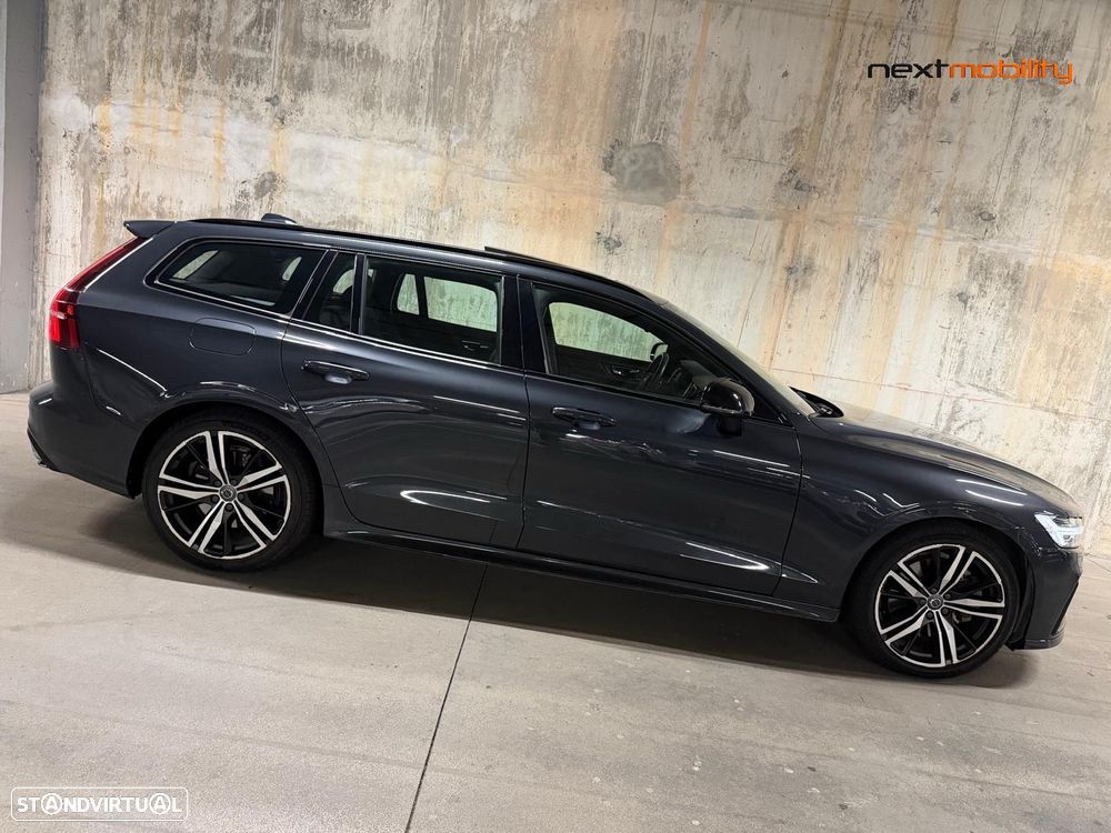Volvo V60 2.0 T8 AWD TE Polestar Engine - 11