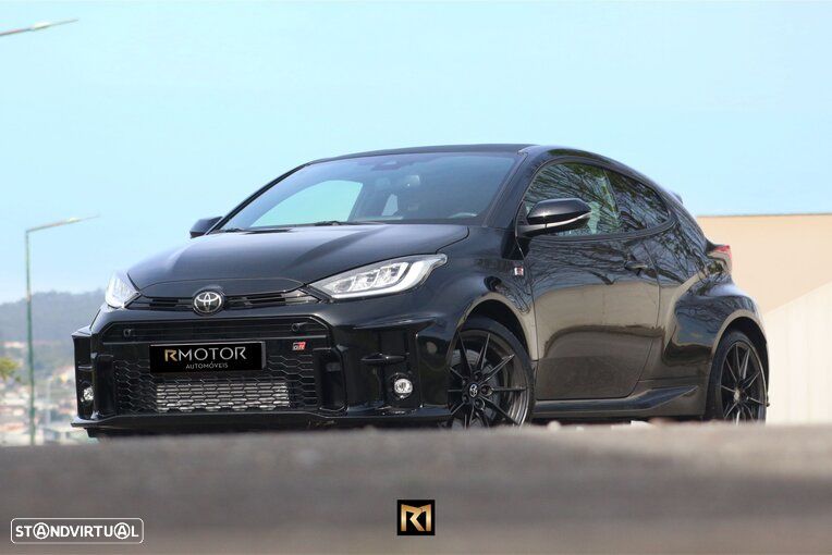 Toyota GR Yaris WRC Triple Edition - 10