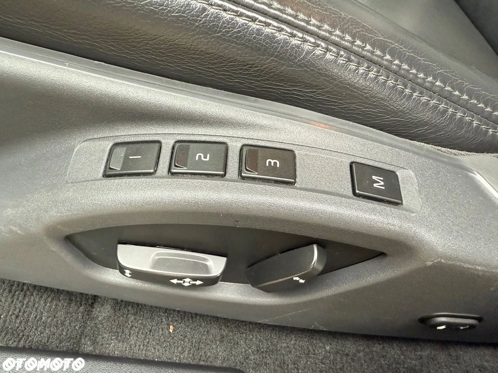 Volvo XC 60 D3 Drive-E Momentum - 15