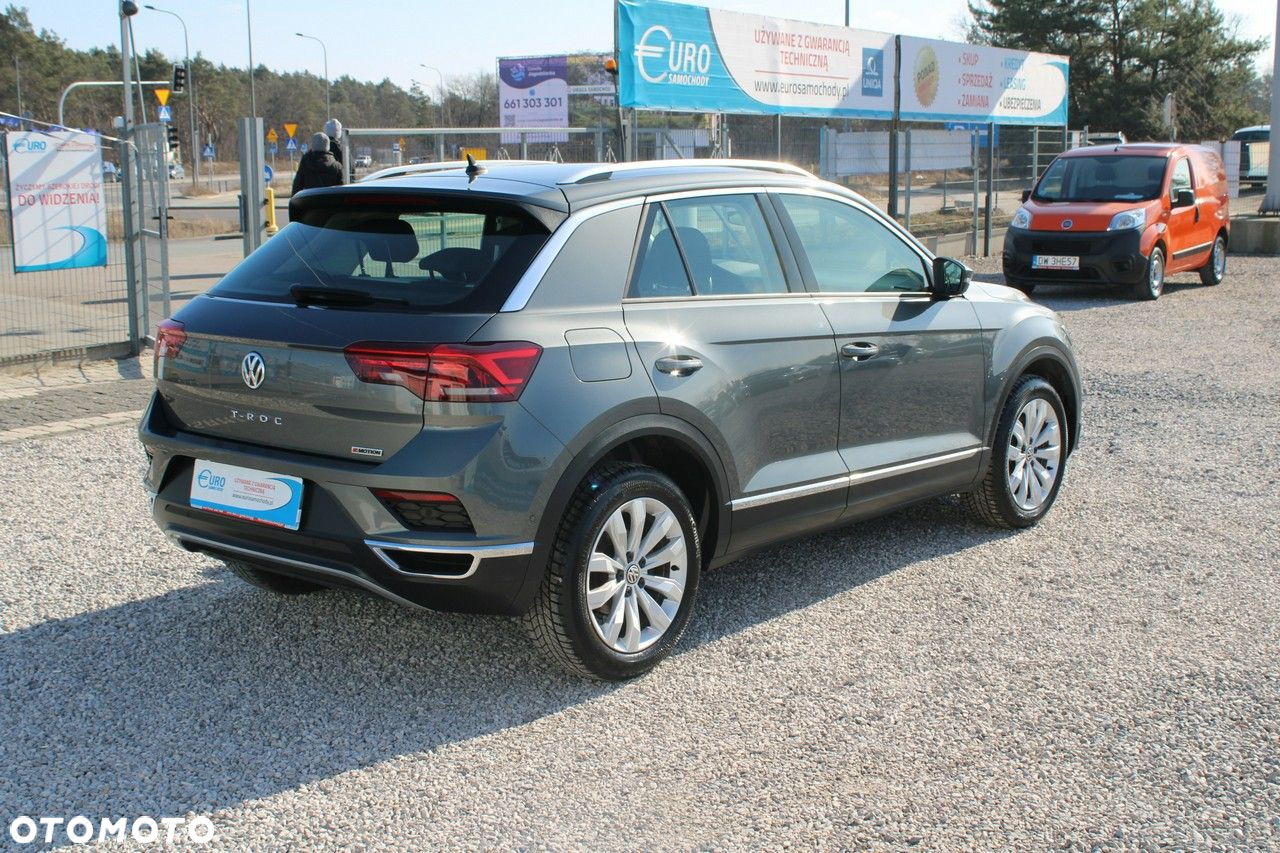 Volkswagen T-Roc - 6
