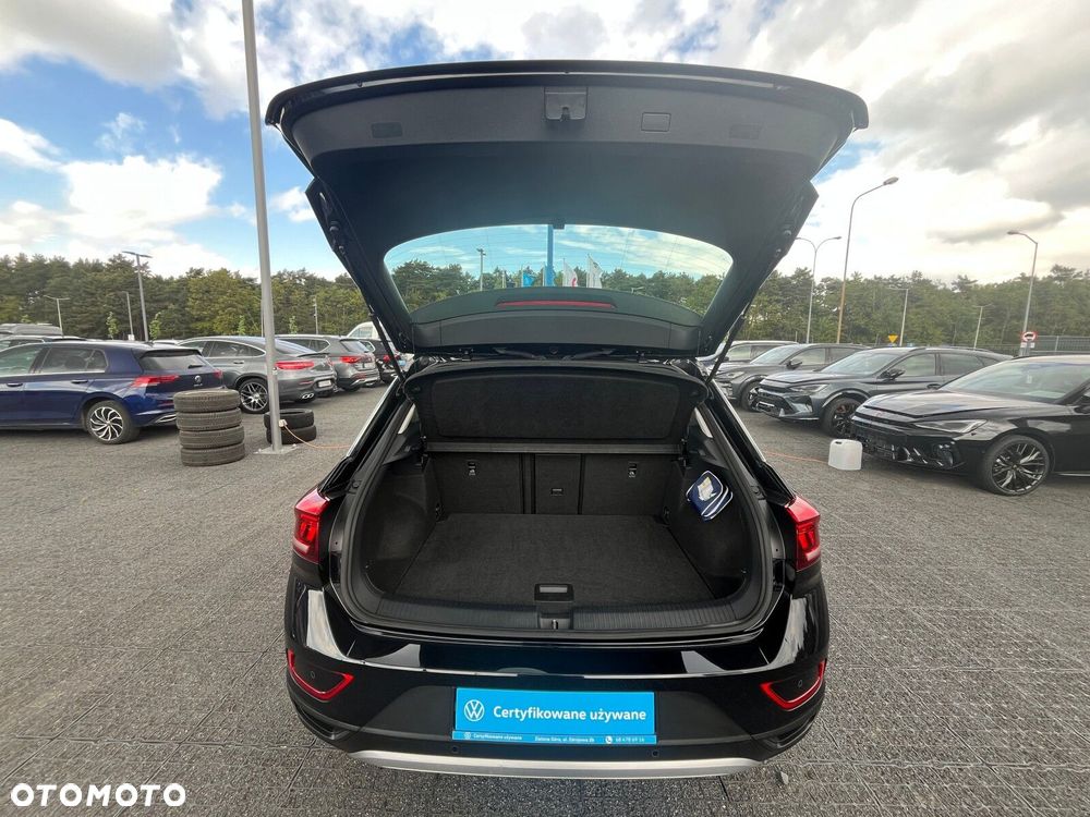 Volkswagen T-Roc - 16