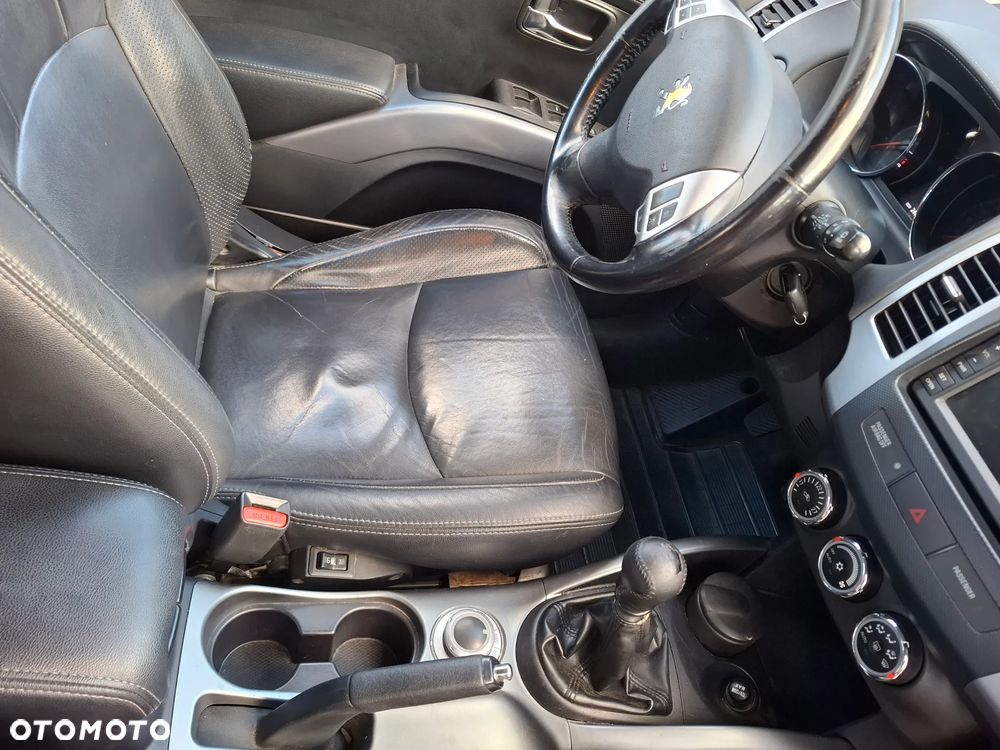 Peugeot 4007 2.2HDi Platinum Euro5 - 23